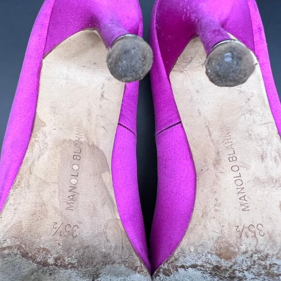 Manolo Blahnik Jewel Pumps 4” in pink. - Picture 11 of 13